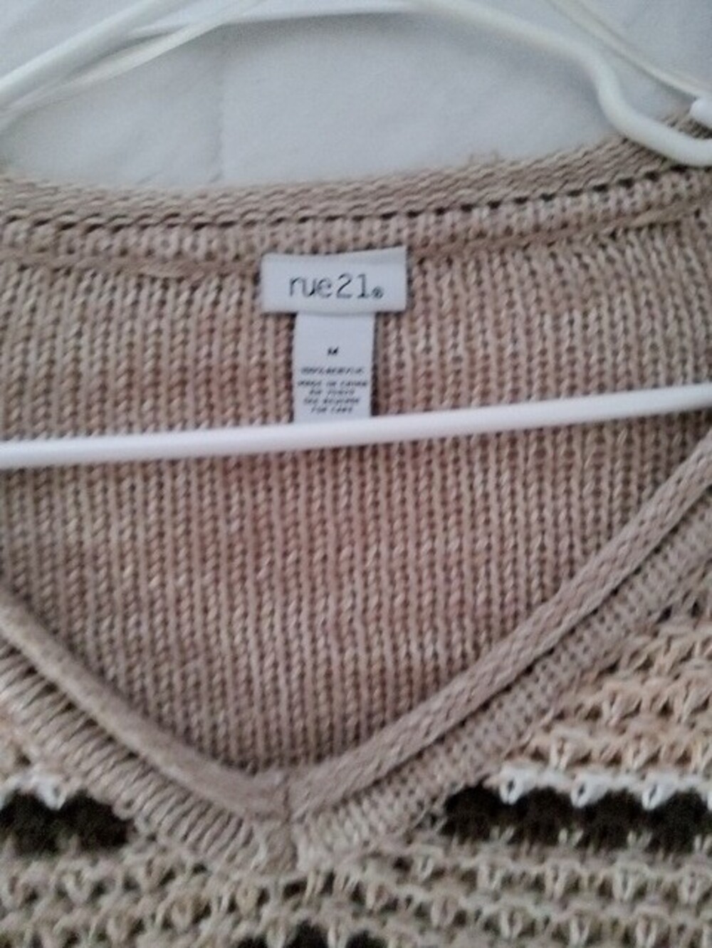 Rue21 Beige Knit V-Neck Sweater - Picture 4 of 6